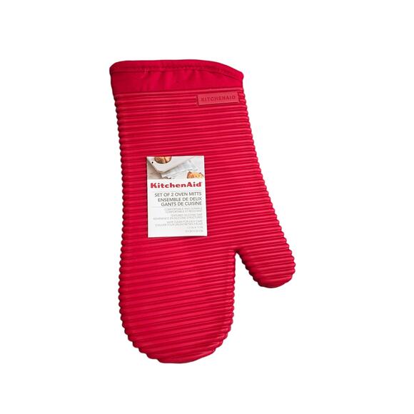 KitchenAid Silicone Set of 2 Oven Mitts / Pot Holders Red NWT - Picture 1 of 1